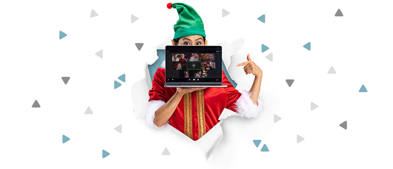 Elf with laptop